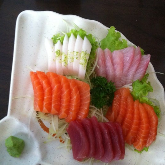 Снимок сделан в Restaurante Sushi Tori | 鳥 пользователем DJ Jorge S. 3/9/2012