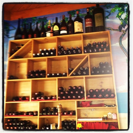 7/22/2012 tarihinde Anya K.ziyaretçi tarafından Cantalini&#39;s Salerno Beach Restaurant'de çekilen fotoğraf