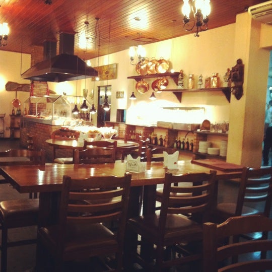 Foto diambil di Restaurante À Mineira oleh Dulce P. pada 7/17/2012