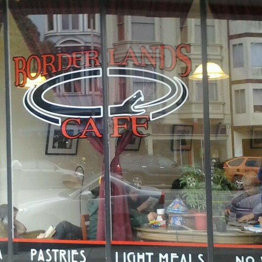 รูปภาพถ่ายที่ Borderlands Cafe โดย Salvador D. เมื่อ 2/12/2012