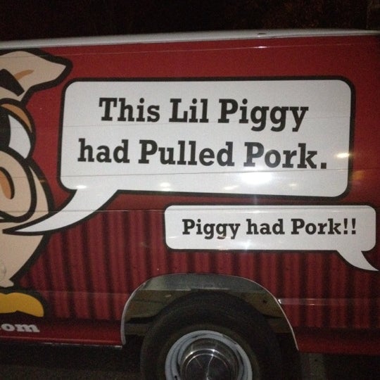 รูปภาพถ่ายที่ Piggy&#39;s BBQ โดย Todd L. เมื่อ 2/11/2012