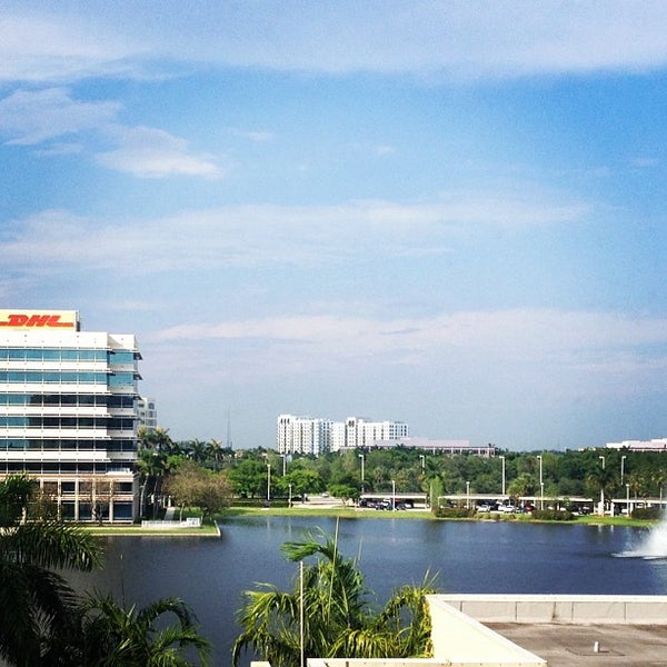 5/9/2012 tarihinde Carlos G.ziyaretçi tarafından Renaissance Fort Lauderdale-Plantation Hotel'de çekilen fotoğraf