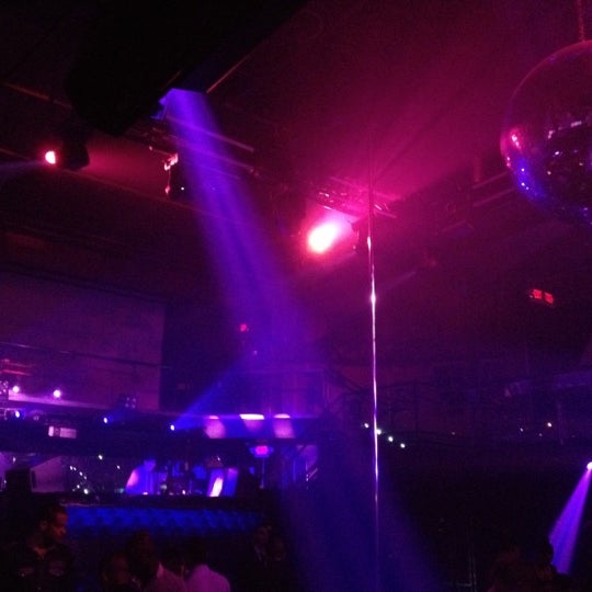 8/18/2012 tarihinde Mitch N.ziyaretçi tarafından Cameo Nightclub'de çekilen fotoğraf