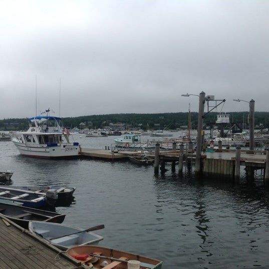 Beal's Lobster Pier 22 tips from 825 visitors