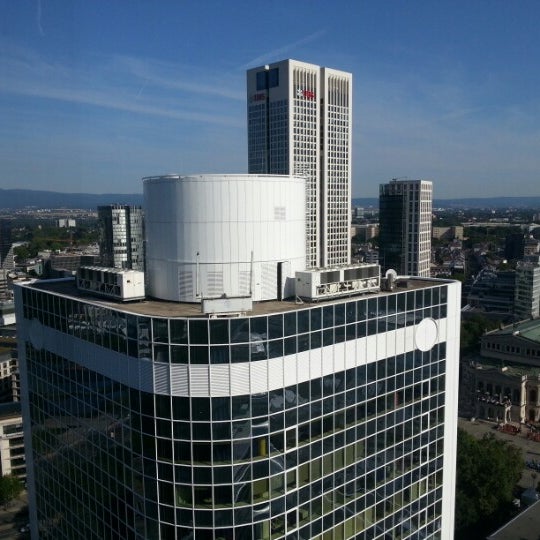 7/24/2012 tarihinde Peter P.ziyaretçi tarafından Innside Frankfurt Eurotheum'de çekilen fotoğraf