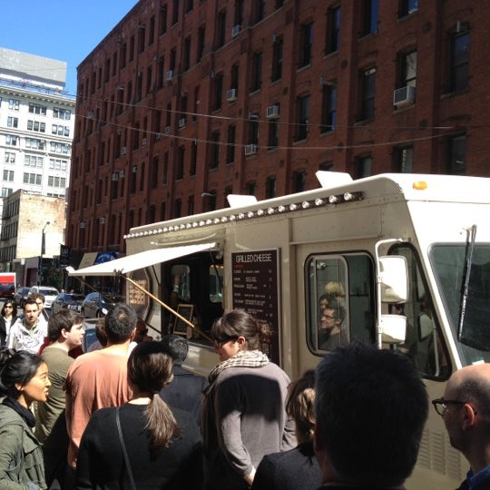 Photo taken at Morris Grilled Cheese Truck by Steven F. on 4/4/2012