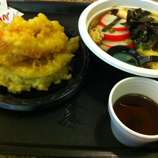 Photo taken at SanSai Japanese Grill by Bianca P. on 6/1/2012