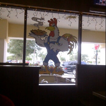 Foto tomada en Rooster&#39;s Restaurant  por Veronica G. el 7/16/2012
