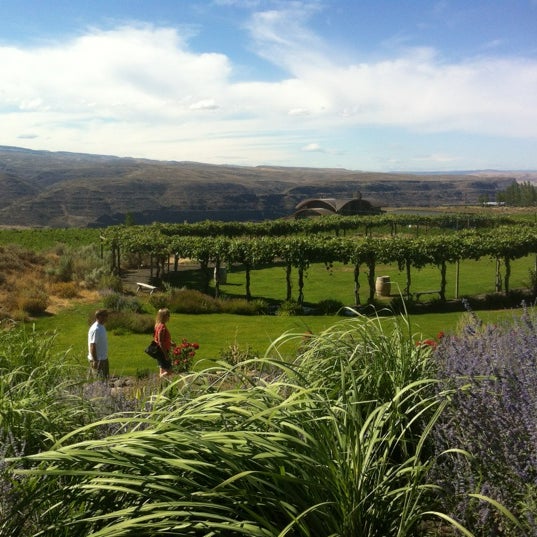 Photo taken at Cave B Estate Winery &amp; Resort by mark p. on 7/24/2012
