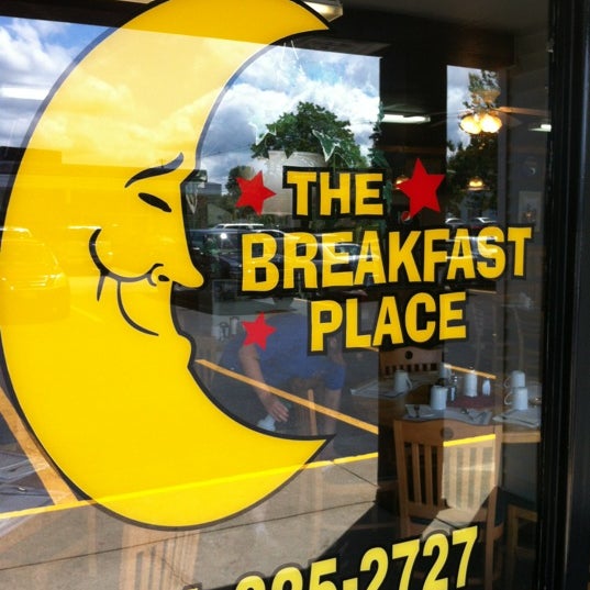 Снимок сделан в The Original Breakfast Place пользователем Joe R. 7/21/2012