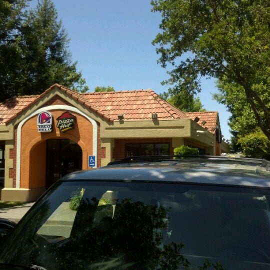 Taco Bell Fast Food Restaurant in Santa Rosa