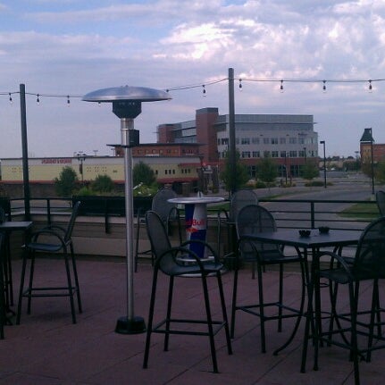 Photo taken at Wellman&#39;s Pub &amp; Rooftop by Joshua G. on 8/7/2012