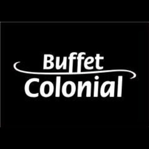Foto tirada no(a) Buffet Colonial por Colonial B. em 9/6/2012