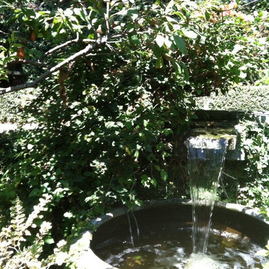 9/6/2012 tarihinde Karlyn F.ziyaretçi tarafından Peace Awareness Labyrinth &amp; Gardens'de çekilen fotoğraf