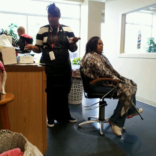 stag's barber shop Avondale 3501 Ave, Cincinnati, OH 45229