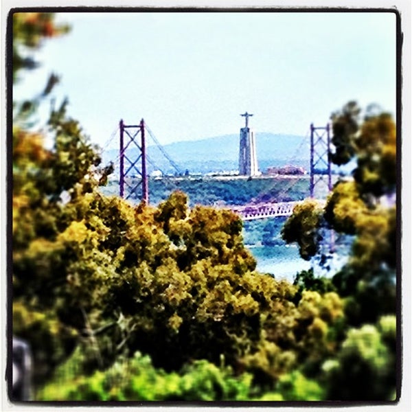 Anfiteatro Keil do Amaral Ajuda Parque Florestal da Monsanto'da