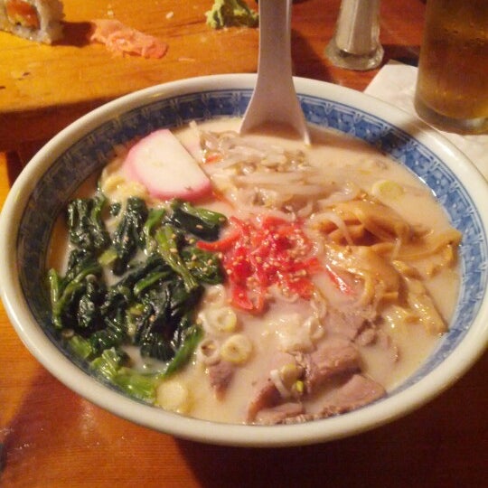 Снимок сделан в Ichiban Japanese Cuisine пользователем Alex C. 8/21/2012