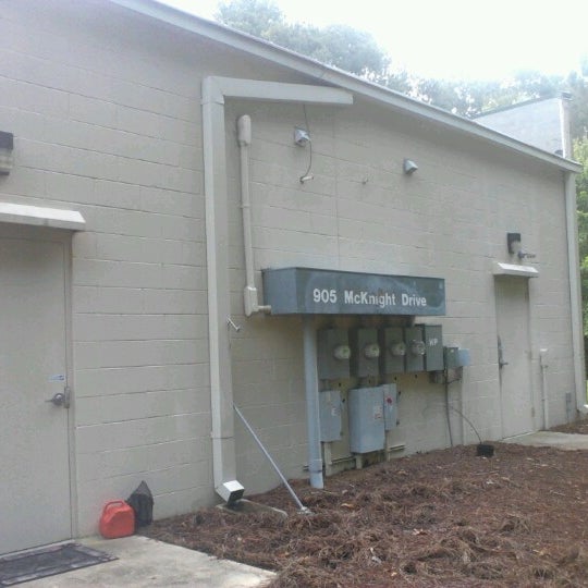 905 McKnight Drive (office/retail building) Knightdale, NC