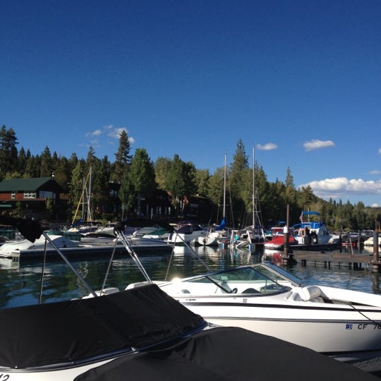 Tahoe City Marina Harbor / Marina in Tahoe City