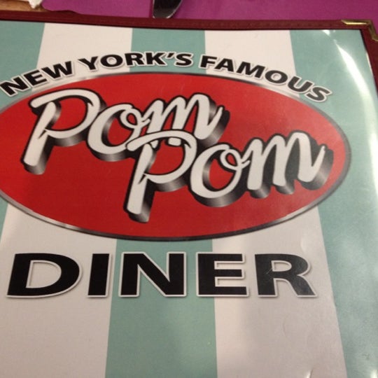 Foto tirada no(a) Pom Pom Diner por Tory R. em 7/14/2012