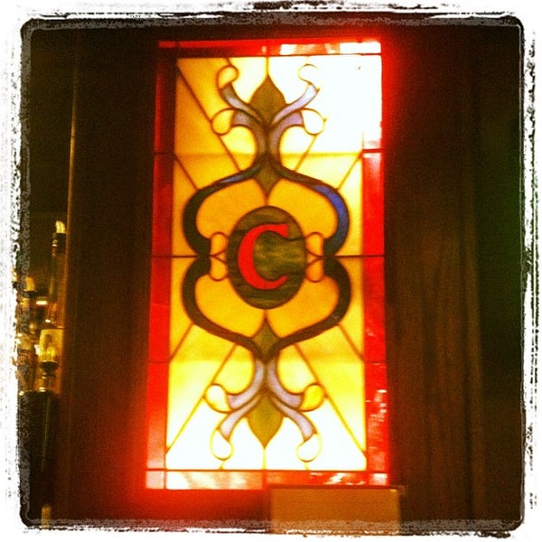 Снимок сделан в Cody&#39;s Ale House Grill пользователем Tom H. 6/11/2012