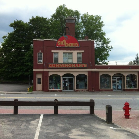 Cunningham S Ski Barn Board Shop In Lake Placid