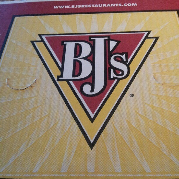 Снимок сделан в BJ&#39;s Restaurant &amp; Brewhouse пользователем Toryanni P. 8/18/2012