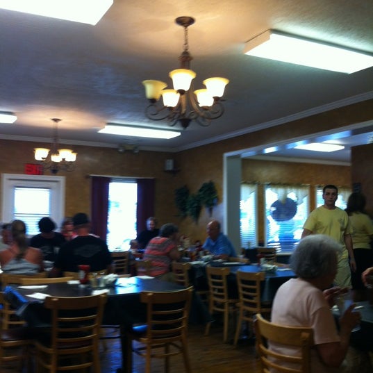 5/31/2012 tarihinde Nick N.ziyaretçi tarafından The Purple Onion Cafe'de çekilen fotoğraf