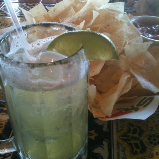 Photo taken at Chili&#39;s Grill &amp; Bar by Cheeto S. on 6/15/2012
