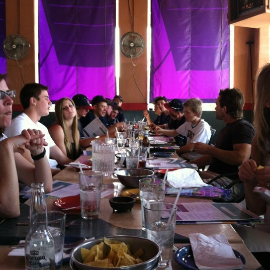 3/26/2012 tarihinde Mike G.ziyaretçi tarafından Macayo’s Mexican Kitchen'de çekilen fotoğraf