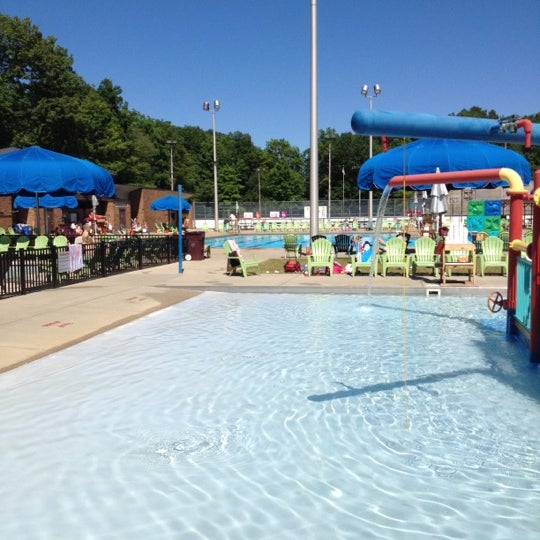 Lake County YMCA Outdoor Family Center Swimming Pool