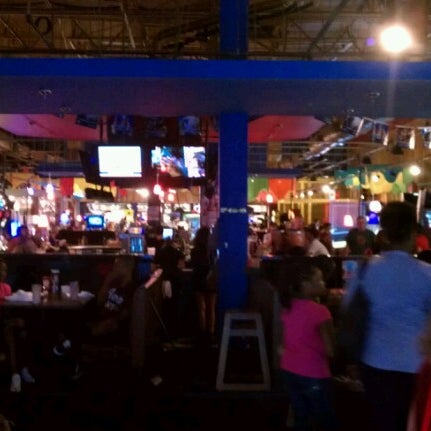 Photo taken at Dave &amp; Buster&#39;s by Jay B. on 9/8/2012