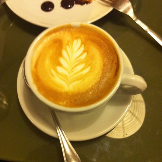 Das Foto wurde bei Wonderful Café von Angela am 8/16/2012 aufgenommen
