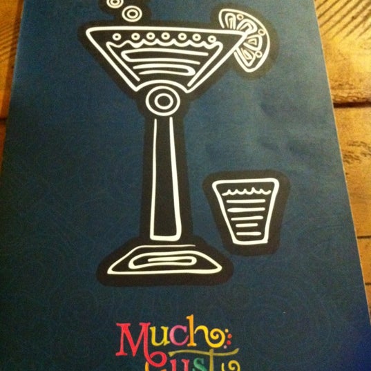 Photo taken at Mucho Gusto Gastronomia Tex-Mex by Clara M. on 7/15/2012