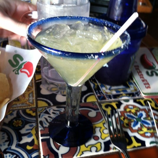 Photo taken at Chili&#39;s Grill &amp; Bar by Melissa F. on 4/17/2012