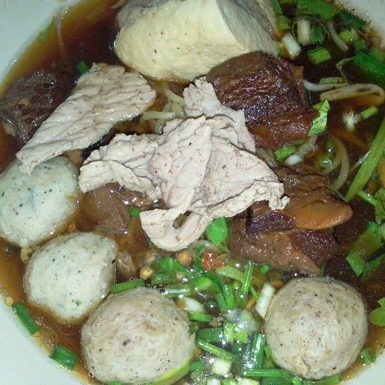Photo prise au Yakyai Noodle par Wittaya P. le7/27/2012