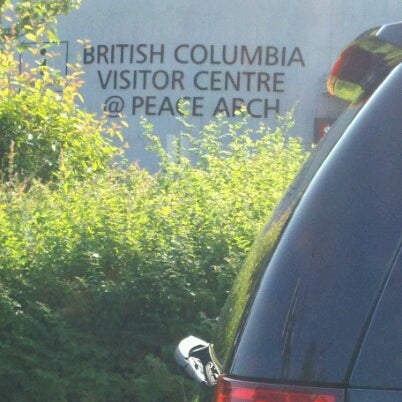 Photo taken at British Columbia Visitor Centre @ Peace Arch by Chris M. on 7/7/2012