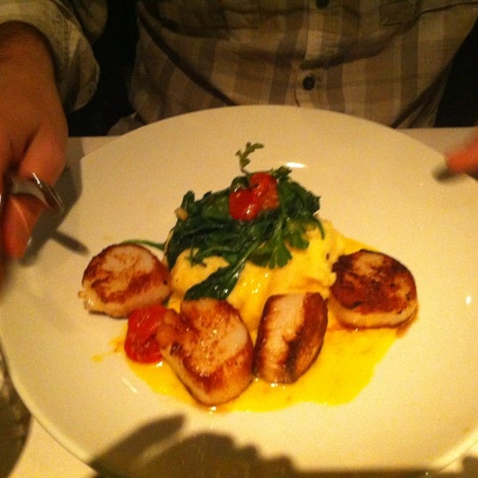 Photo taken at Silo Restaurant &amp; Bar by Ymelda Y. on 8/28/2012