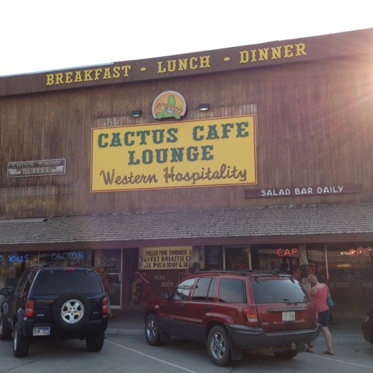 Foto tirada no(a) Cactus Cafe &amp; Lounge por Jacob N. em 6/25/2012