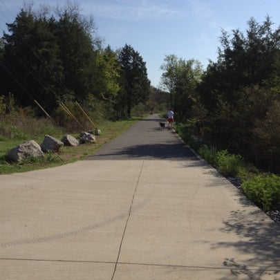 Murfreesboro Greenway System - Hiking Trail