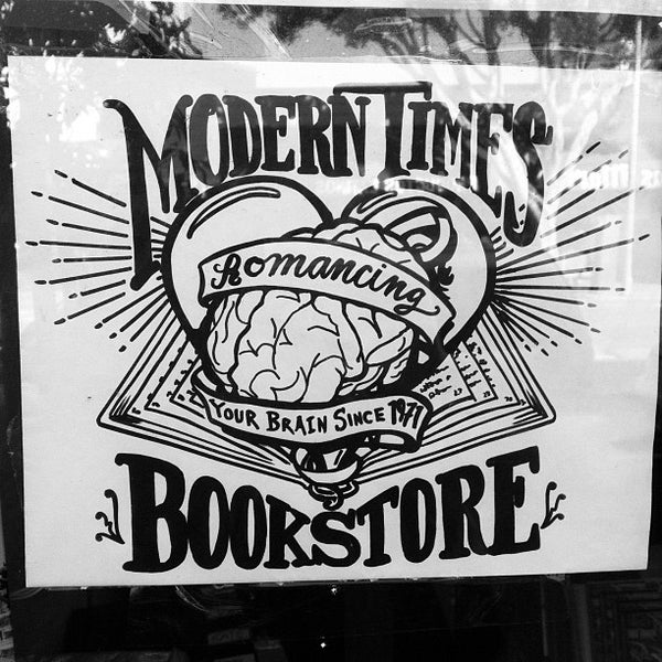 Foto tirada no(a) Modern Times Bookstore por Steve R. em 3/3/2012