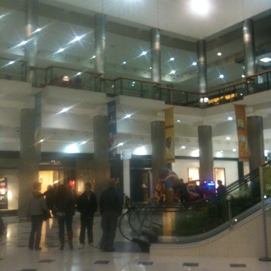 Foto tomada en Centro Comercial Rincón de la Victoria  por Jordán A. el 2/11/2012