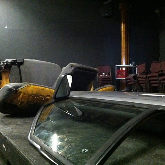 รูปภาพถ่ายที่ Collaboraction Theatre Company โดย Cait C. เมื่อ 4/9/2012