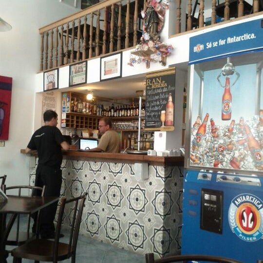 รูปภาพถ่ายที่ Imaculada Bar e Restaurante โดย Lennon J. เมื่อ 2/16/2012