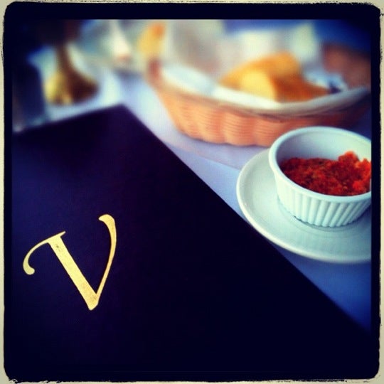 Foto scattata a Vitello&#39;s Restaurant da MyLastBite il 5/14/2012