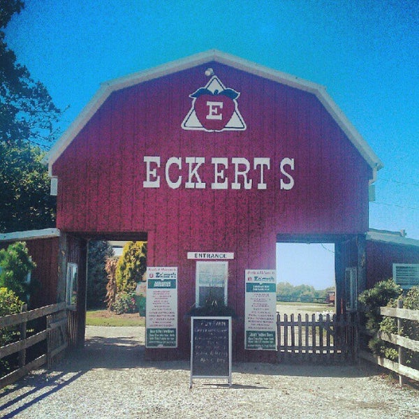 Photo taken at Eckert&#39;s Millstadt Fun Farm by Joseph H. on 9/8/2012