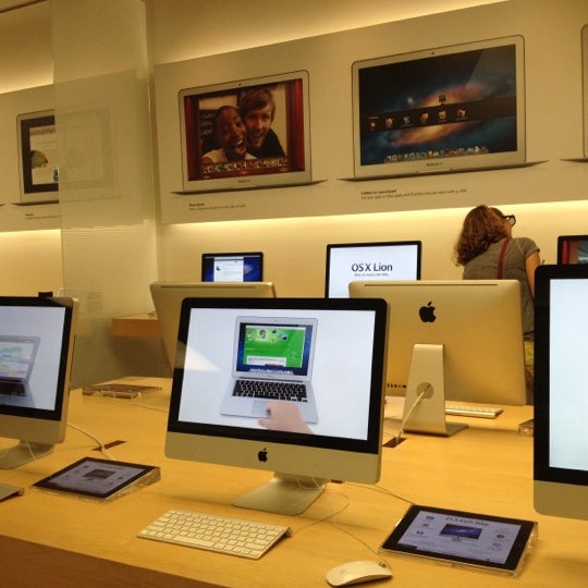 Photos at Apple Southlake Town Square Electronics Store