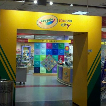 Photos at Crayola Store (Now Closed) - Crown Center - Kansas City, MO