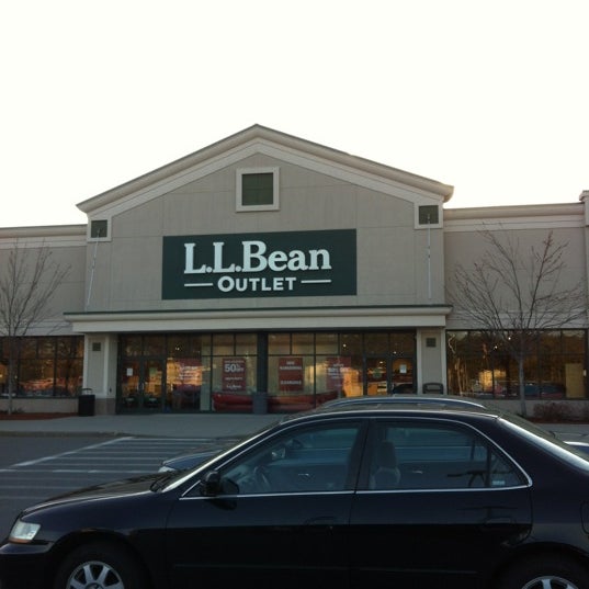 L.L.Bean Outlet Store Northwest Nashua 4 tips from 599 visitors
