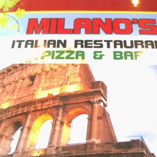 Foto tirada no(a) Milano&#39;s Italian Resturant Pizza &amp; Bar por Jodi G. em 4/27/2012